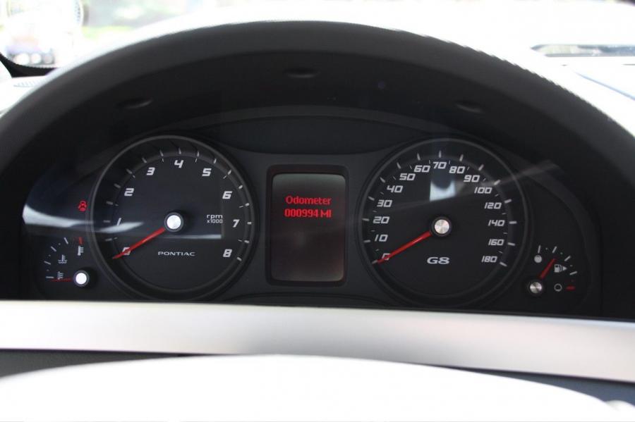  Pontiac G8 2008 года  (фото 30 из 85)
